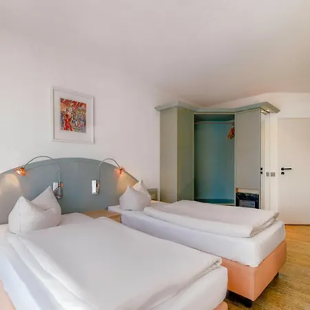 호텔 Ambiente Hannover By Tulip 3*