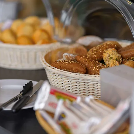 Ambiente Hannover By Tulip 3* Лангенхаген