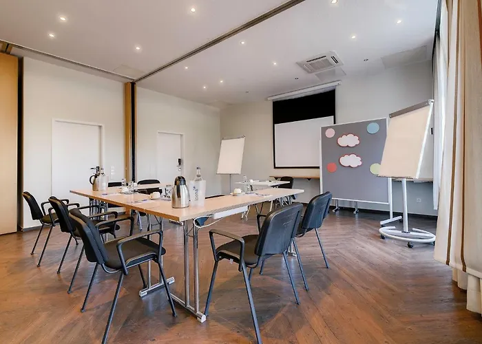 Отель Ambiente Hannover By Tulip 3*